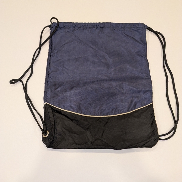 Nike Drawstring Backpack Bag - Picture 3 of 4